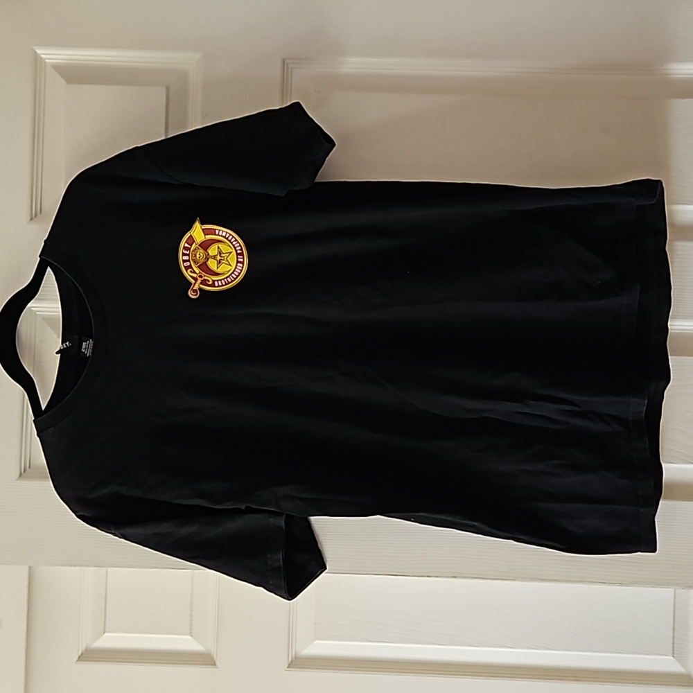 Obey Brotherhood of Propaganda T Shirt, Large,Black,EUC